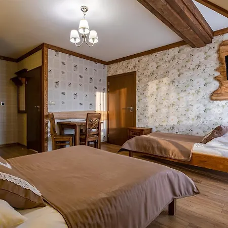 科琳娜司马库旅馆 3*