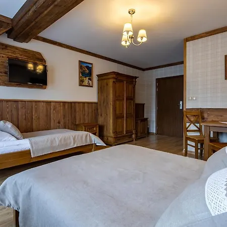 Kraina Smaku Nocleg ze śniadaniem 3*