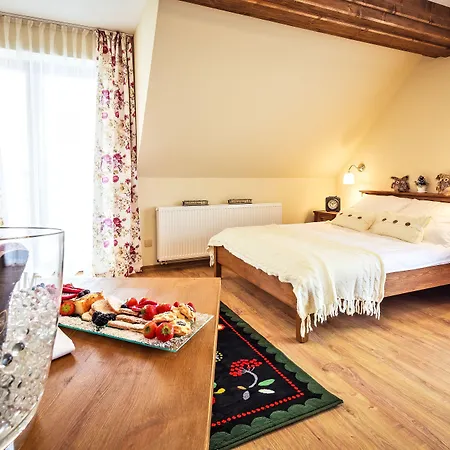 فندق مبيت وإفطار كراينا سماكو زاكوباني