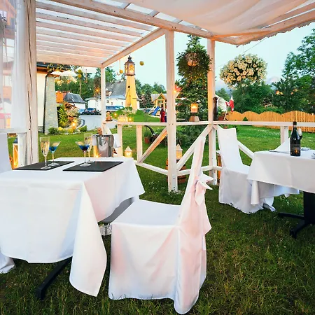 فندق مبيت وإفطار كراينا سماكو