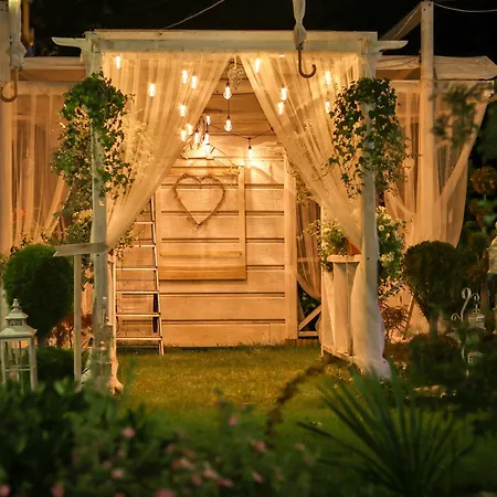 كراينا سماكو فندق مبيت وإفطار 3*