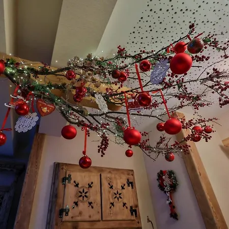 فندق مبيت وإفطار كراينا سماكو 3*